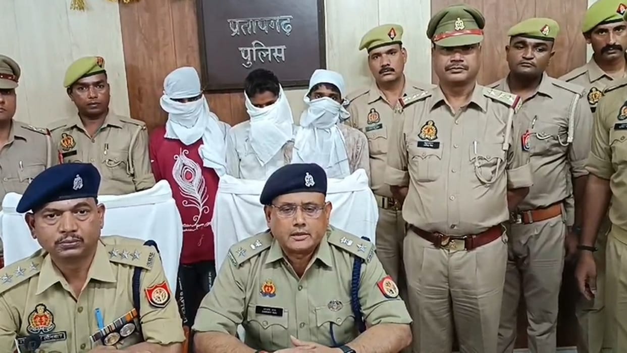 Gang of inter-district thieves caught by police, 40 Androids and iPhones recovered