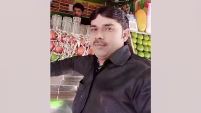 Bahraich: A man killed his wife's lover.
