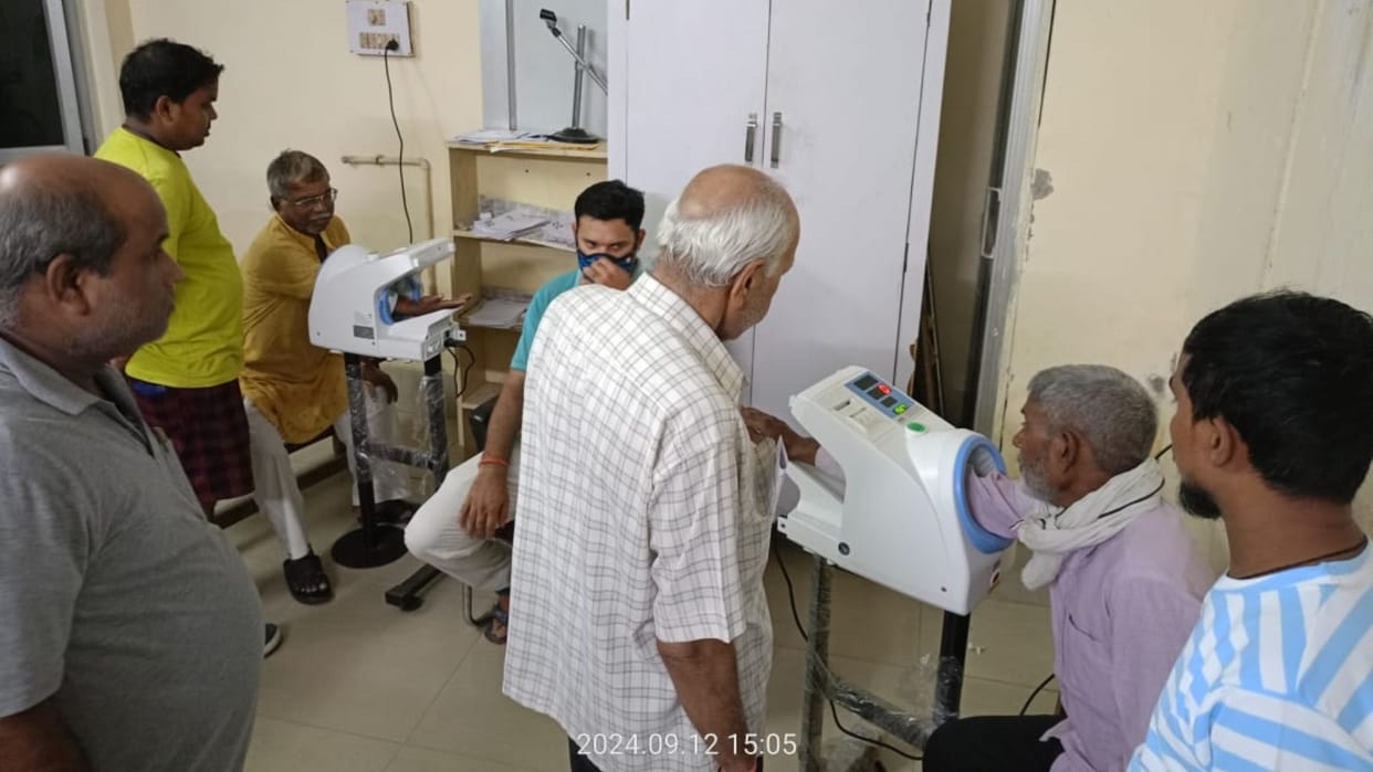 Patients will be check BP themselves with help of automatic testing machine in BHU