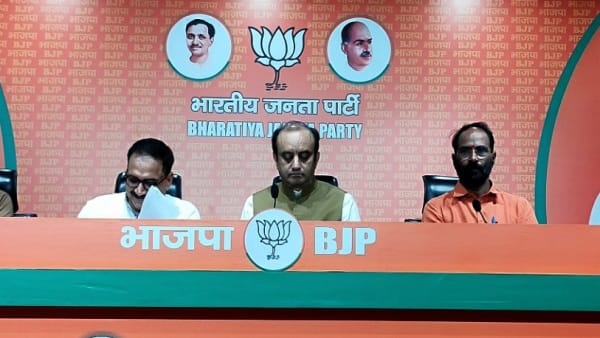 Delhi CM Arvind Kejriwal Resignation Offer BJP Sudhanshu Trivedi Virendra Sachdeva