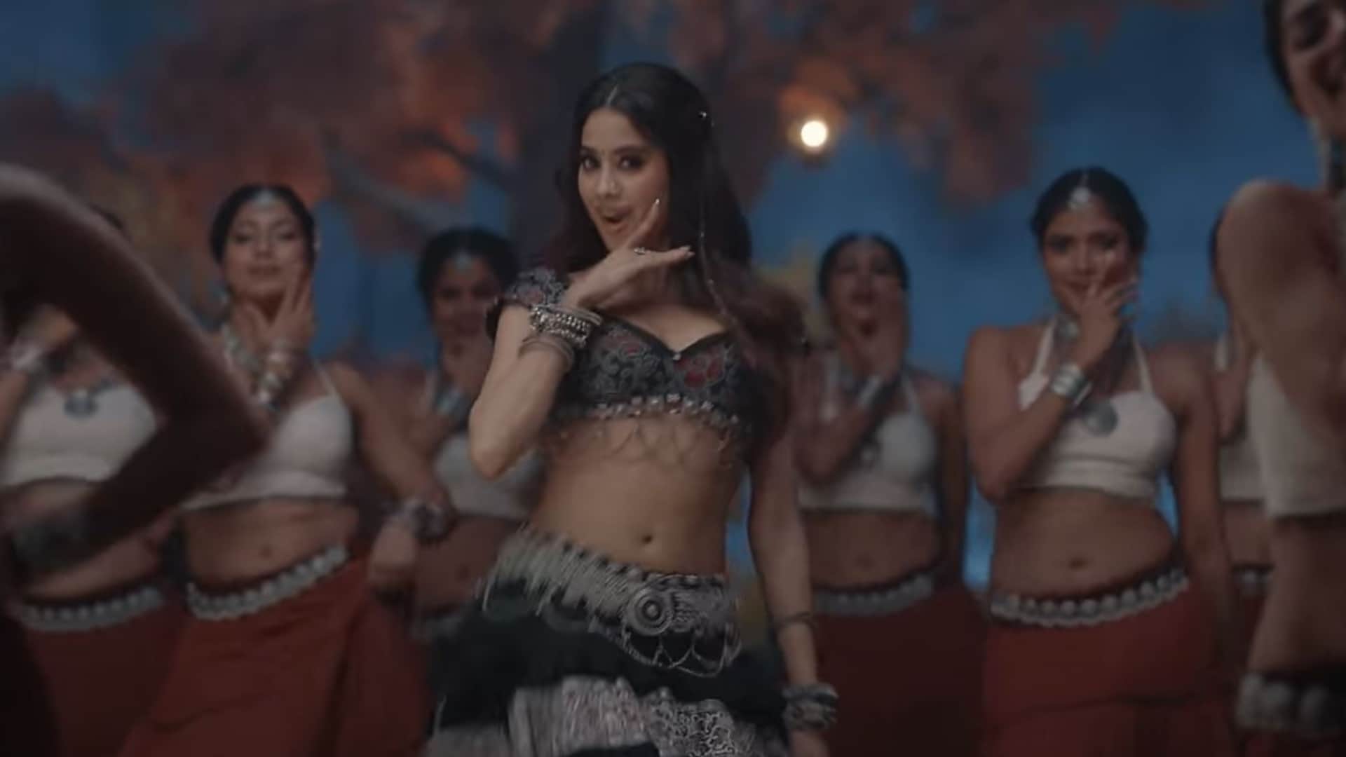Jr NTR Was Shocked When He Saw Janhvi Kapoor in Devara says I Thought She is from Mumbai Ise Kya Pata Hoga