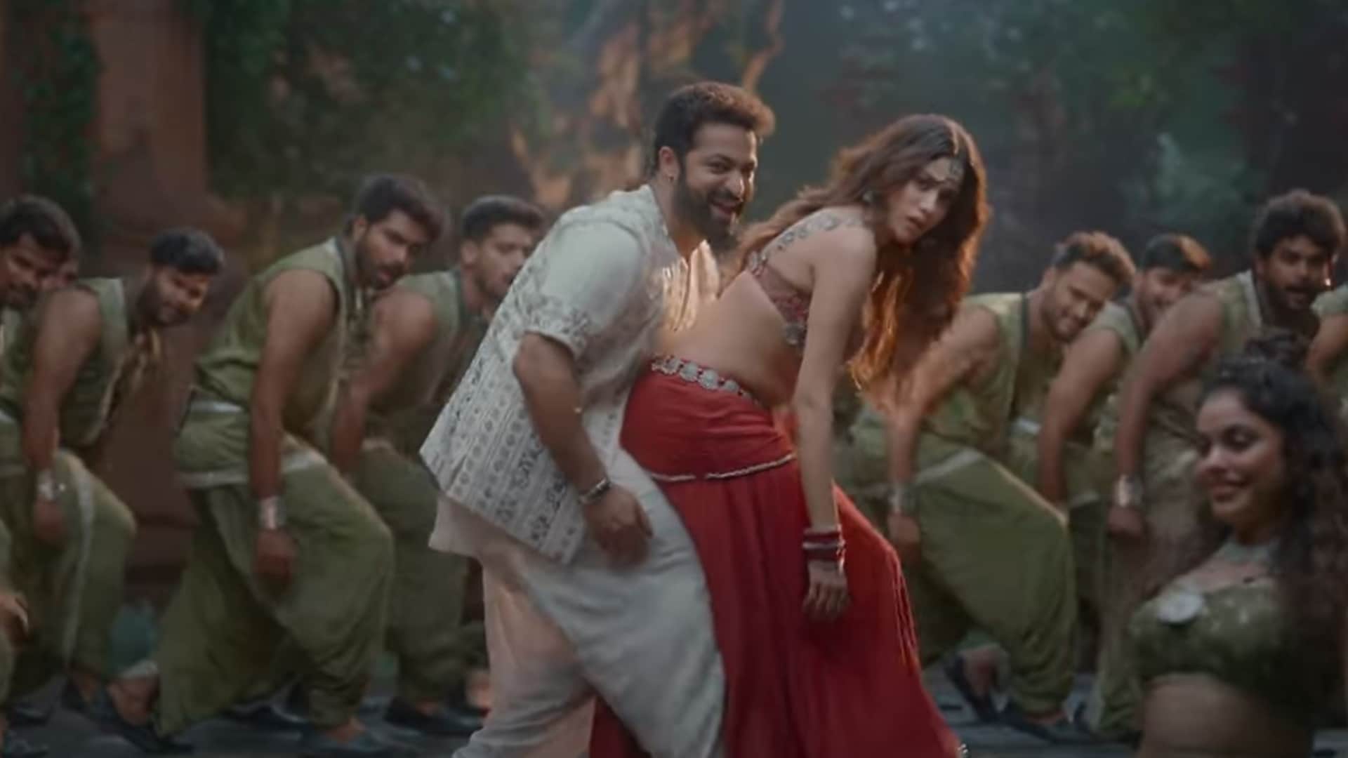 Jr NTR Was Shocked When He Saw Janhvi Kapoor in Devara says I Thought She is from Mumbai Ise Kya Pata Hoga