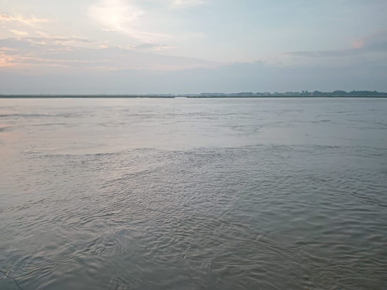 Flood posts on alert Ganga water level reaches 78 meters in Bhadohi