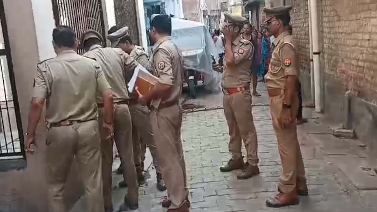 Case of attempt to grab land, Avnish's three companions declared fugitive
