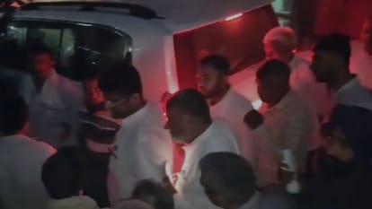 जींद में दुष्यंत चौटाला का विरोध।