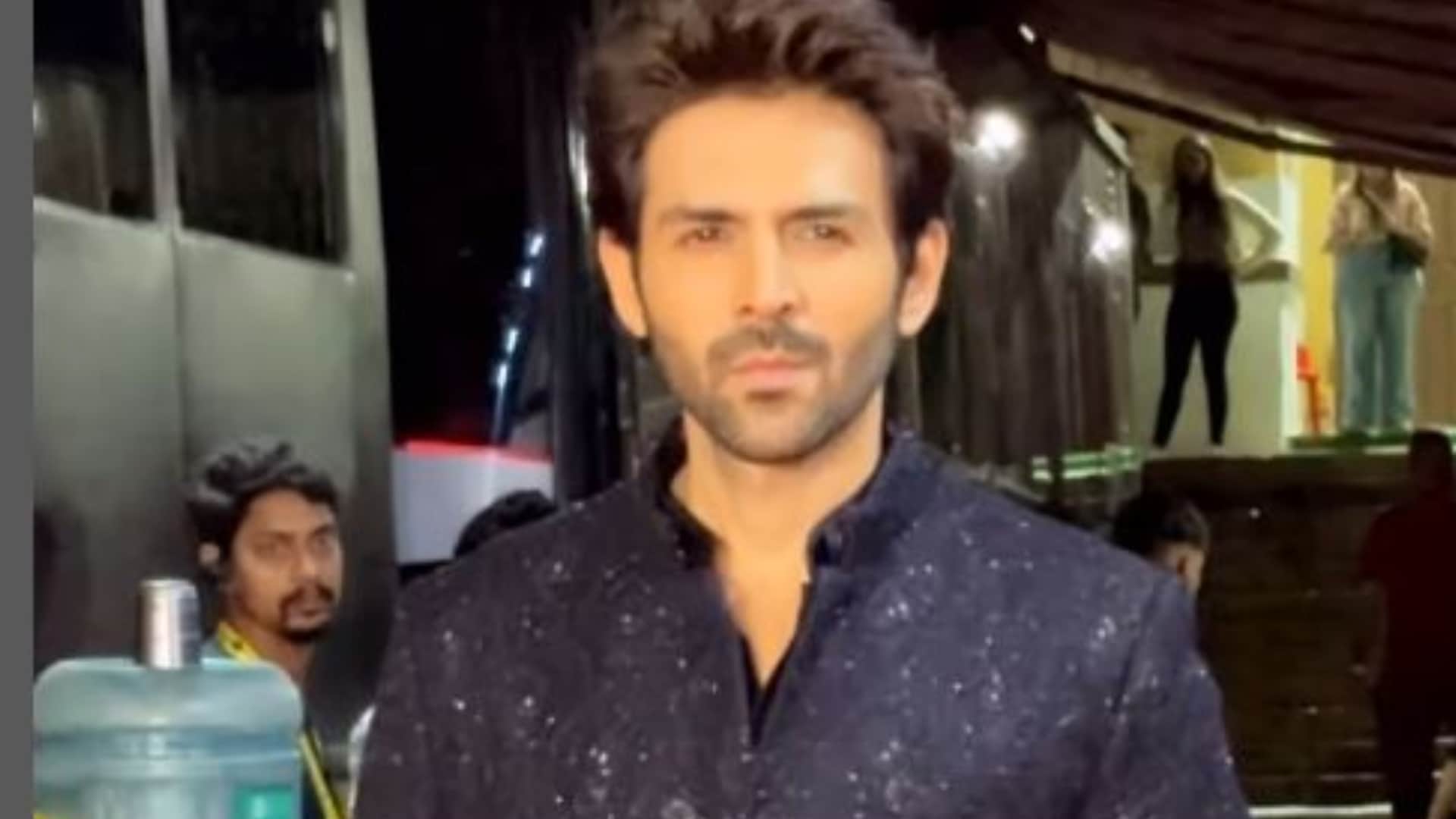Kartik Aaryan Humble Gesture At Bhool Bhulaiyaa 3 Promotions Wins Hearts Fans Reaction shoots new more songs