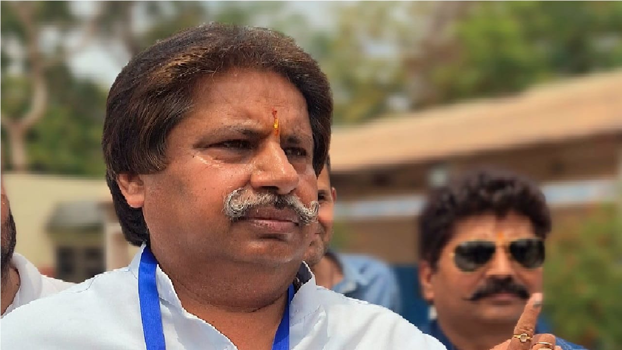 Brother of Jammu and Kashmir Congress working president Raman Bhalla joins BJP
