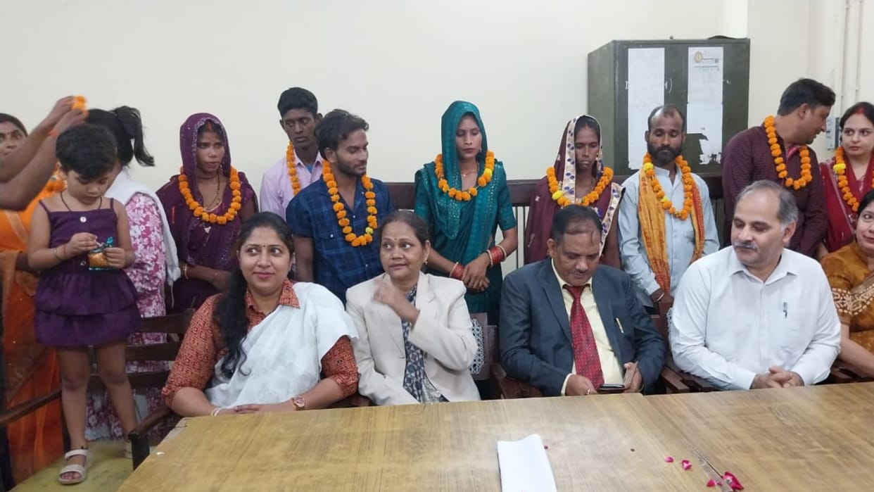 Lok Adalat News Prayagraj Family court six couples became each other support