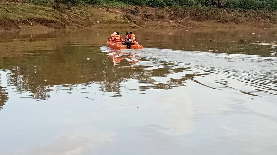 Police engaged in search of missing youth in Jagdalpur