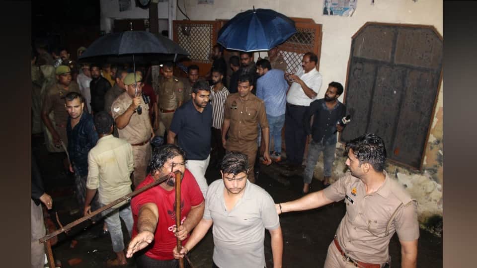 Building Collapse in Meerut Inside Story Full Incident 3 Storey House Collapsed Many Died People Expressed