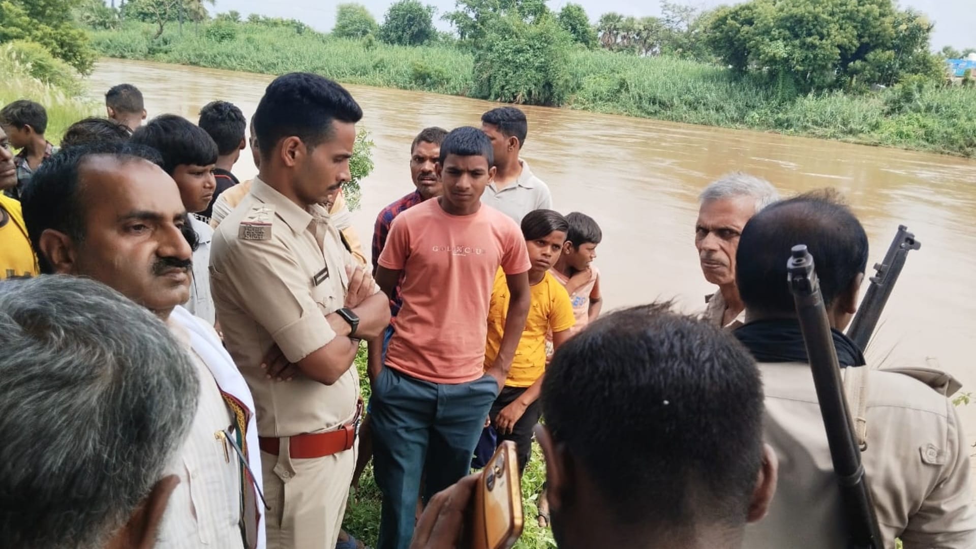 Nalanda: Three people drowned in Jirain river, couple and a child missing; Locals expressed anger
