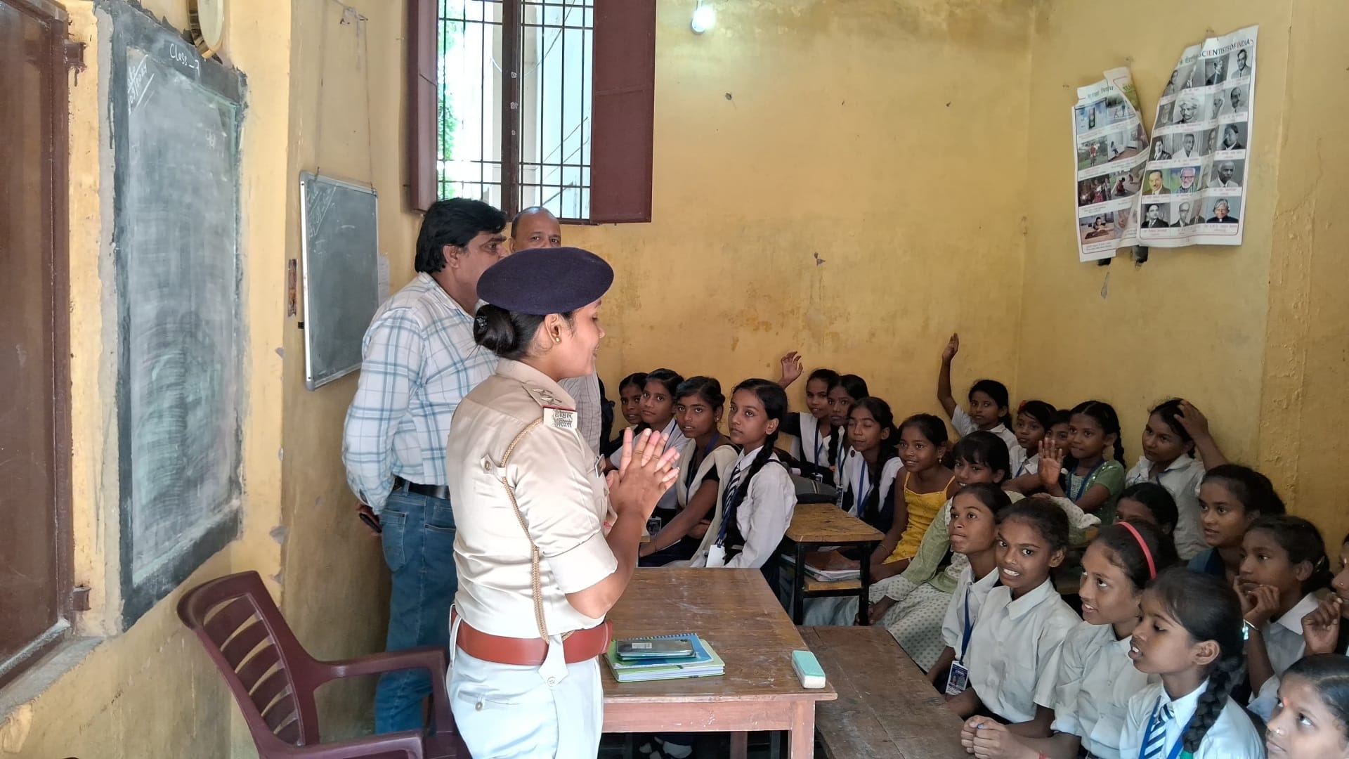 Patna: Female SI Rituraj is training girls to become self-reliant and face challenges