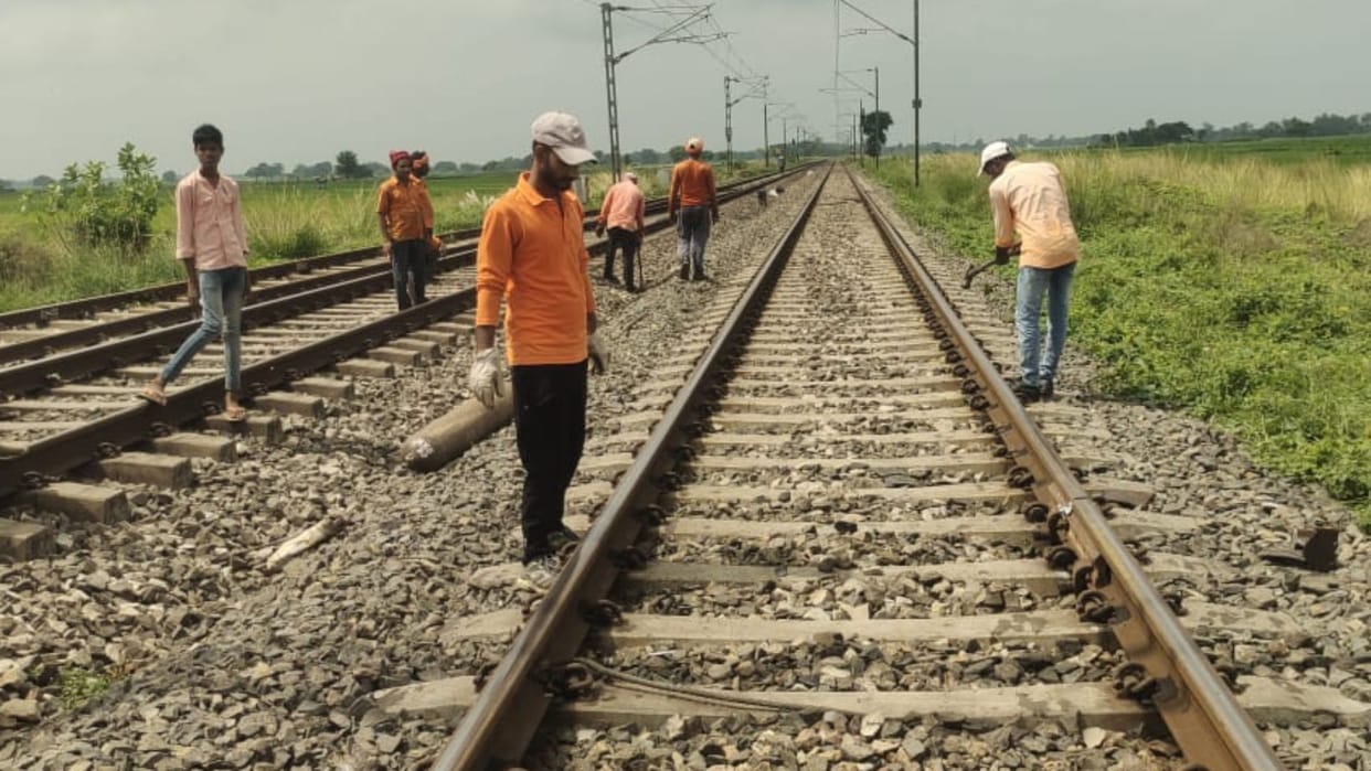 UP: Reaching Kanpur will be difficult from March 20, many trains have been diverted to other routes for 42 day