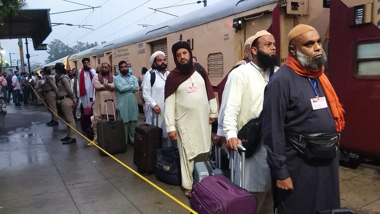 Urs 2024 group of 81 pilgrims from Pakistan reached Piran Kaliyar Dargah Roorkee Today