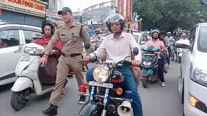 Dehradun DM Savin Bansal along with SSP Ajay Singh went on bike tour to Ease traffic system