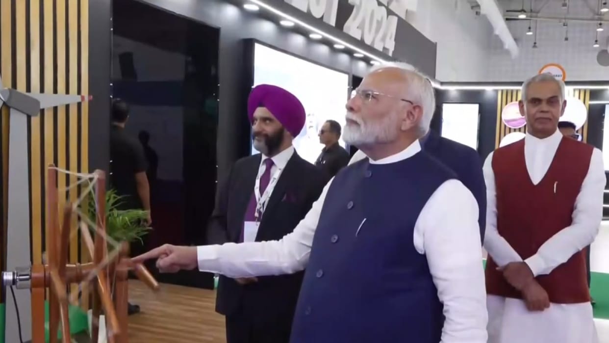 PM in Gujarat: Prime Minister Narendra Modi inaugurates 4th Global Renewable Energy Investor’s Meet and Expo