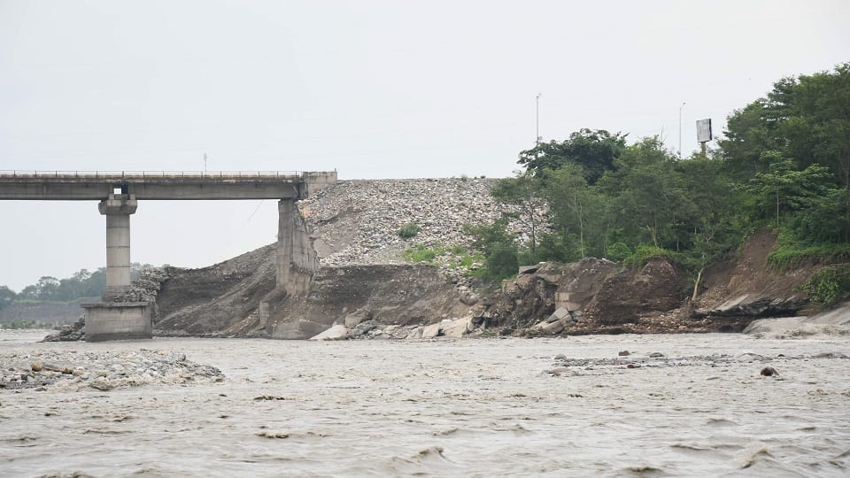 The mountain of debris causing flood in Gaula will be removed in haldwani