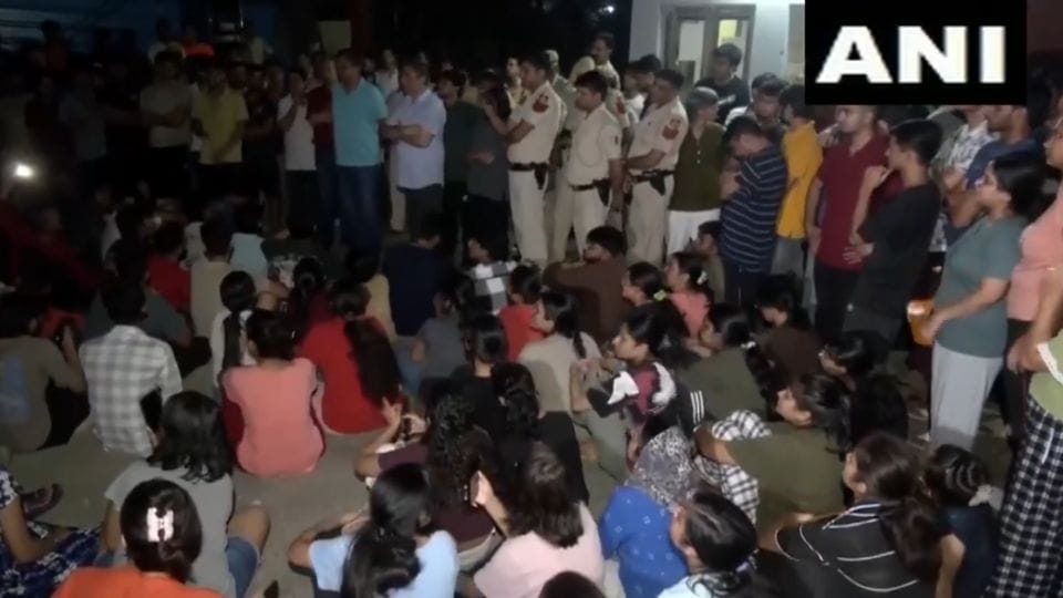 MBA student of Guru Gobind Singh Indraprastha University commits suicide