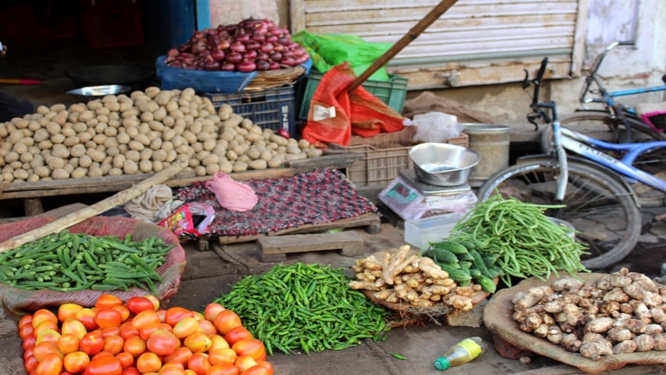 rise in the prices of vegetables due to rain