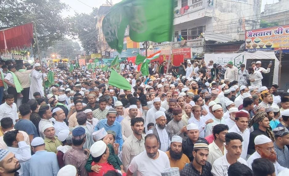 Indore: Eid Miladunnabi processions took out from Muslim areas in Indore.