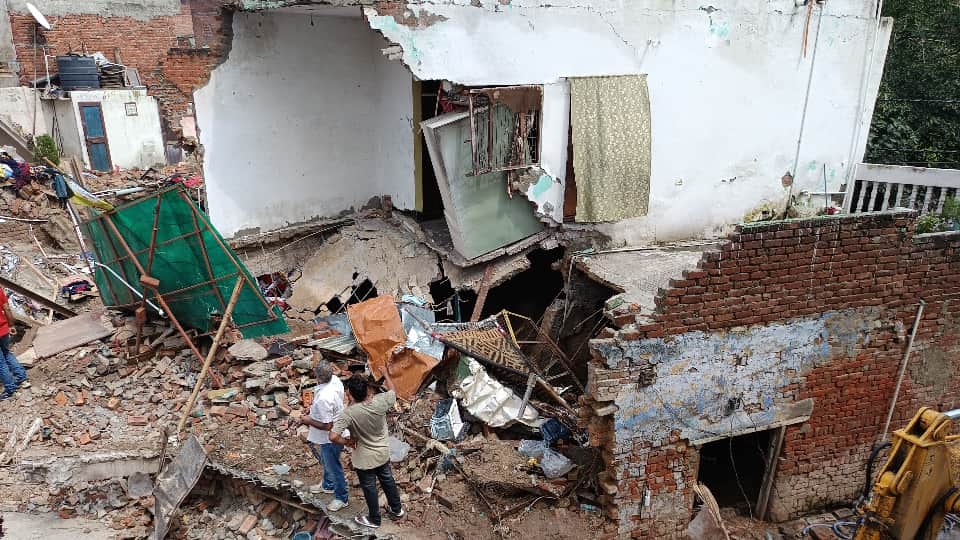 Meerut Building Collapse I was playing Ammi Abbu and my brothers and sisters all got buried Riya