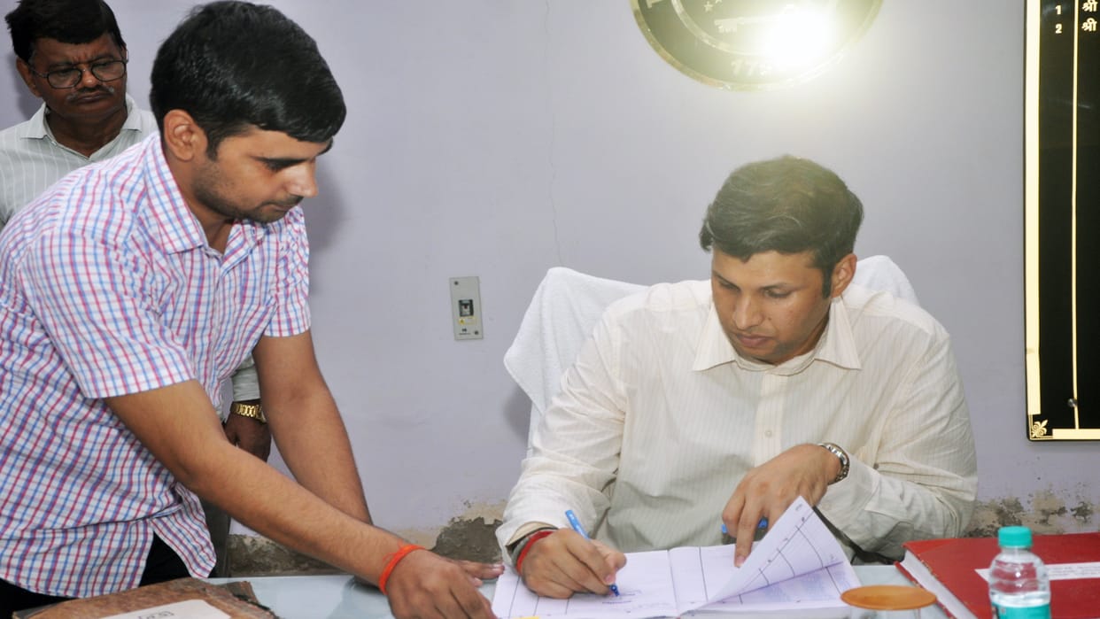 DM Ravindra Kumar took charge, also met Kumbh Mela officer