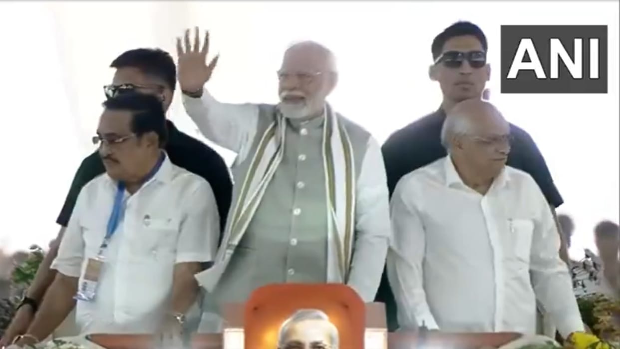 Gujarat: PM Narendra Modi Ahmedabad, foundation stone various projects worth Rs 8000 crore