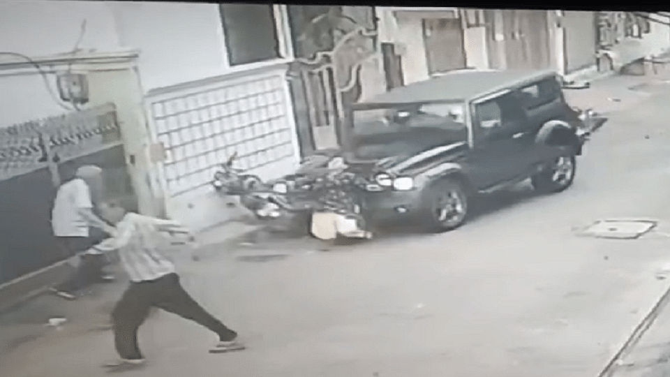 Saharanpur: Minor Thar driver hits scooter and car, then hits woman and drags her under Thar