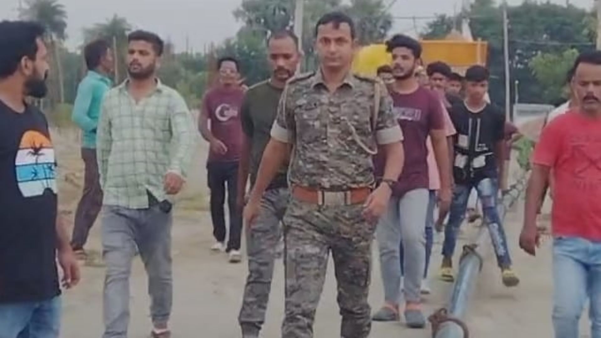 Samastipur Minor Girl Body Found At Budhi Gandak River Construction