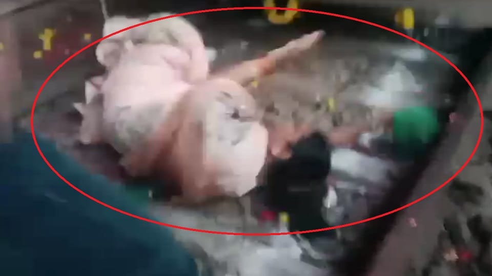 Etawah: MLA fell in front of Vande Bharat after being hit by gunner's shoulder
