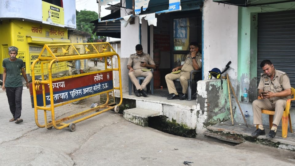 Bareilly News Peace Committee Meeting Officials Failed to Gauge Atmosphere Sparks of Unrest Kept Smoldering
