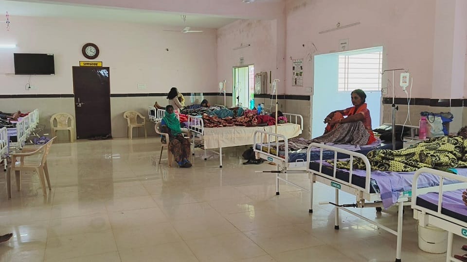 Flood water caused havoc in the village 55 people fell ill due to diarrhea in Balod