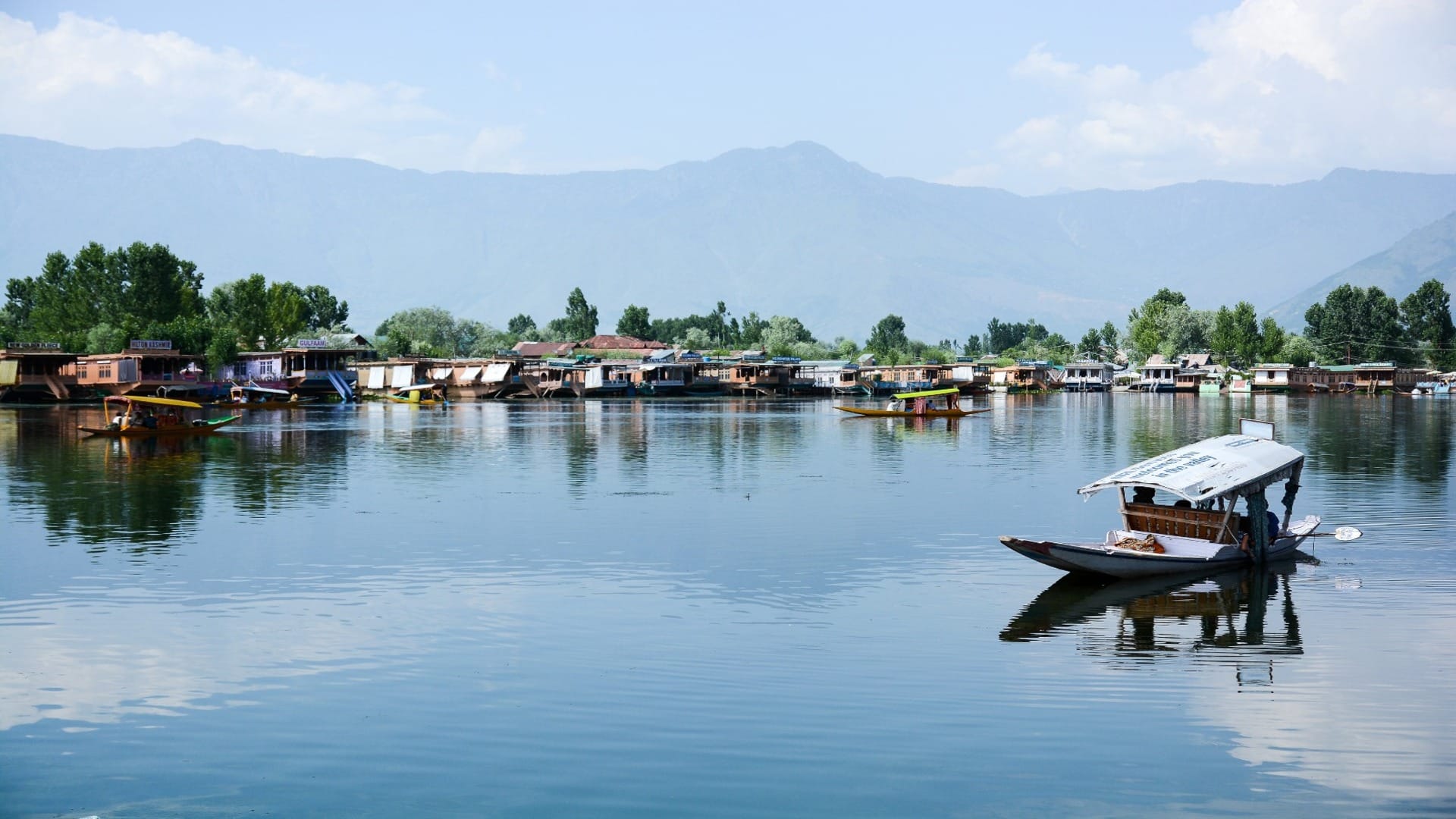 IRCTC mystical kashmir winter special tour package from hyderabad check fare price here