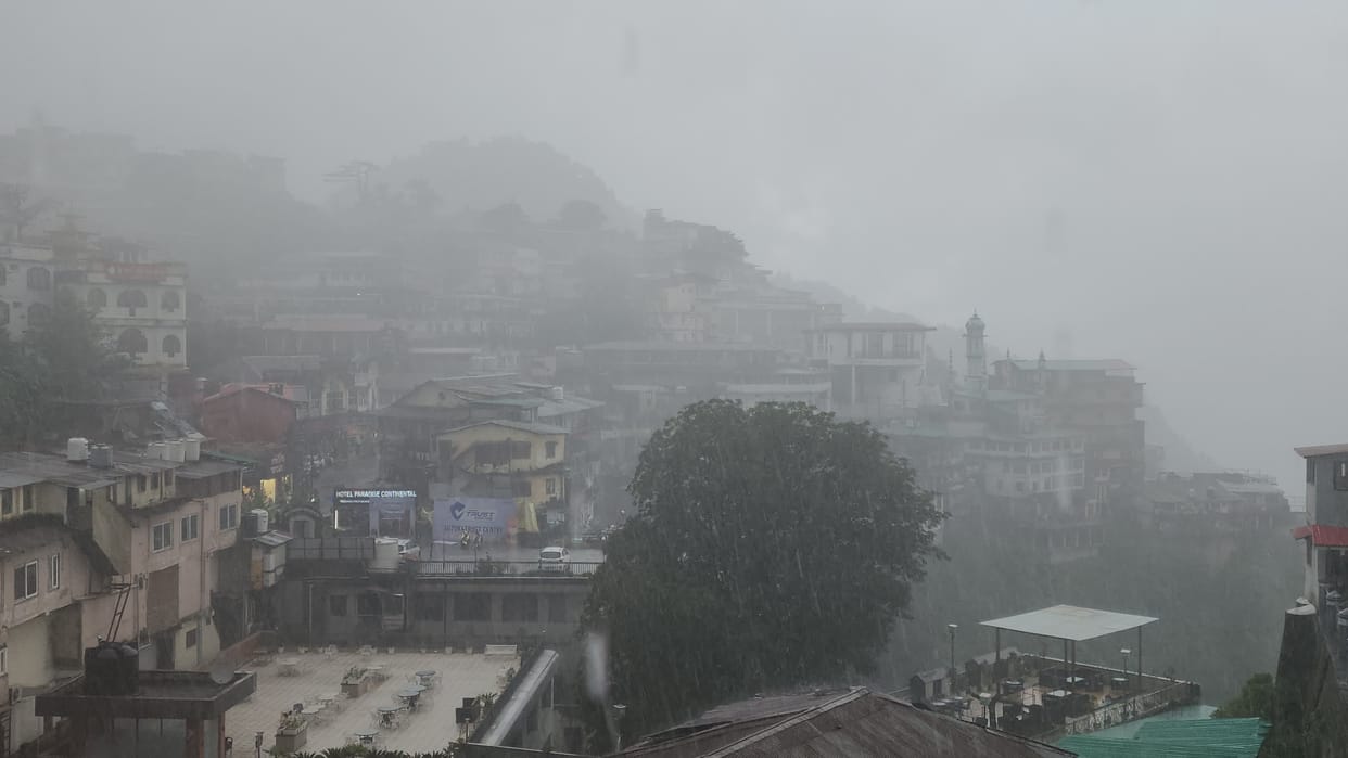 Uttarakhand Weather Update Heavy rainfall in Mussoorie alert in many districts