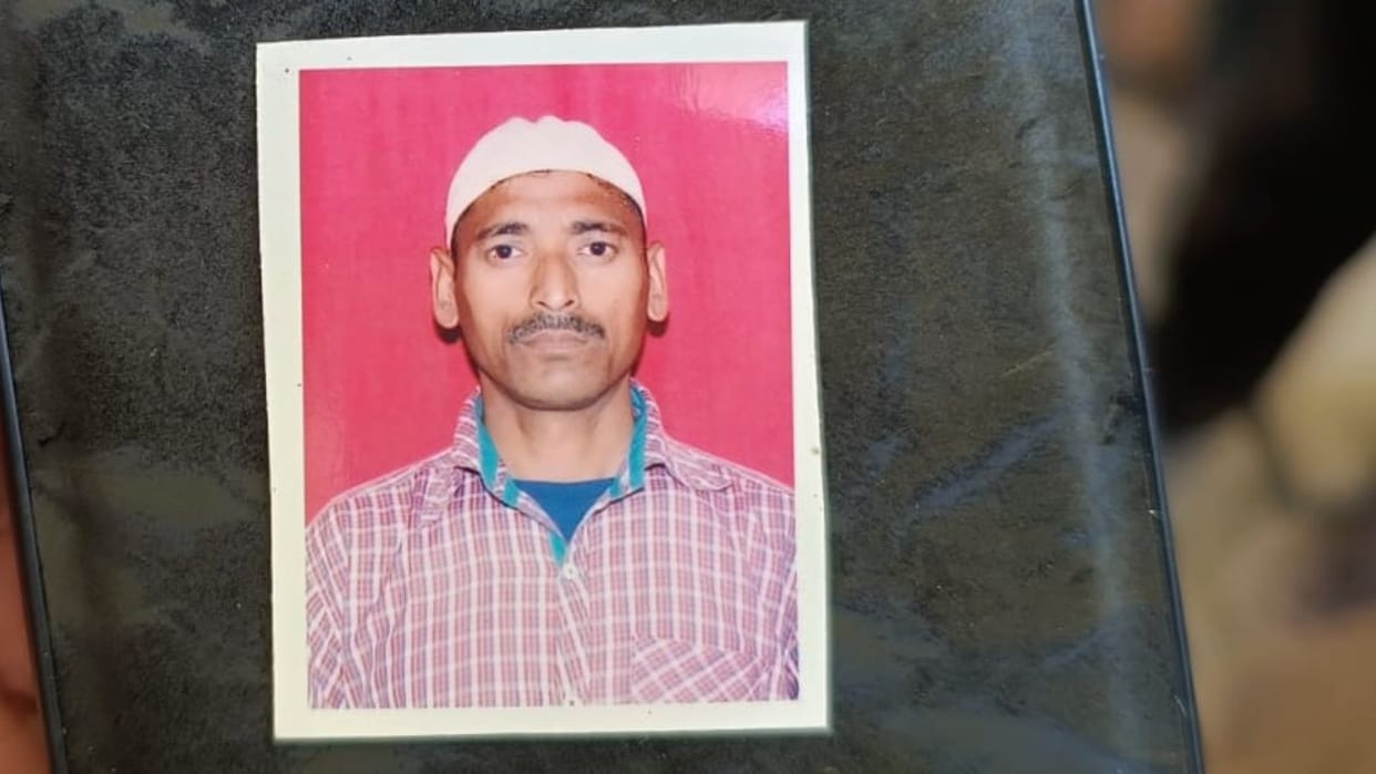 Ghaziabad: Father who went in search of missing son murdered, attacked with sharp weapon, dead body found in f