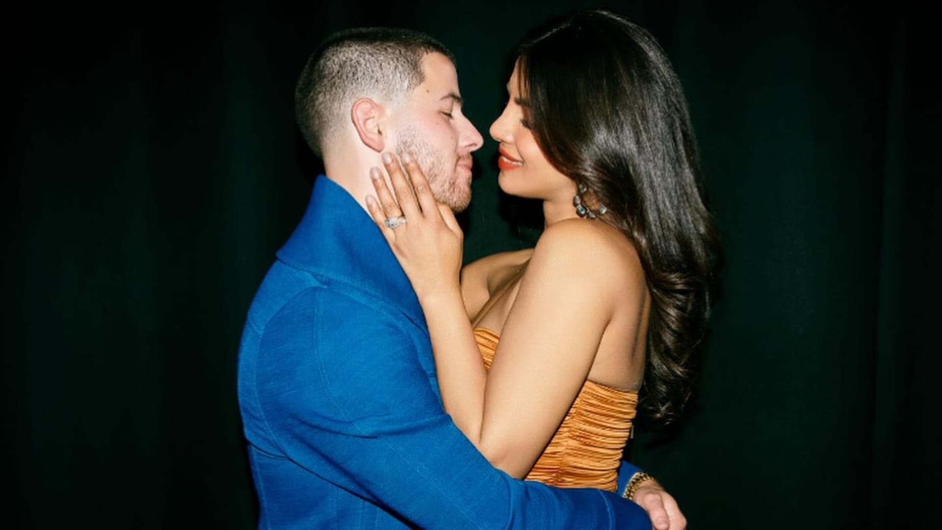 Priyanka Chopra big revelation about why she gave the Namaste pose after winning miss world competition
