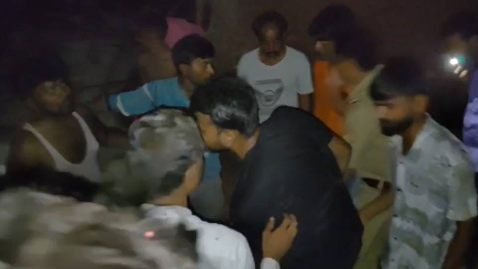 explosion in firecracker factory in Firozabad four people died see whole scene in pictures