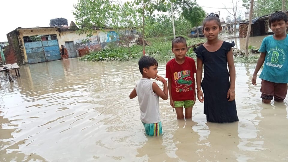 Many villages in Moradabad district are submerged in flood, traffic is disrupted