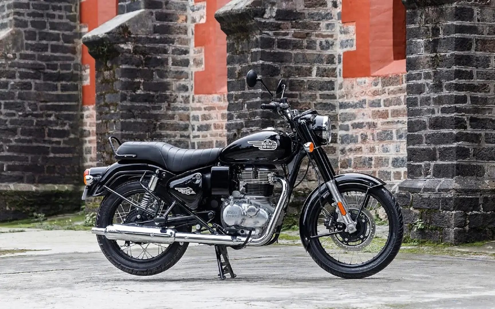 Royal Enfield Removes Gear Position Indicator From 350cc Bikes - Here’s Why It Was Dropped
