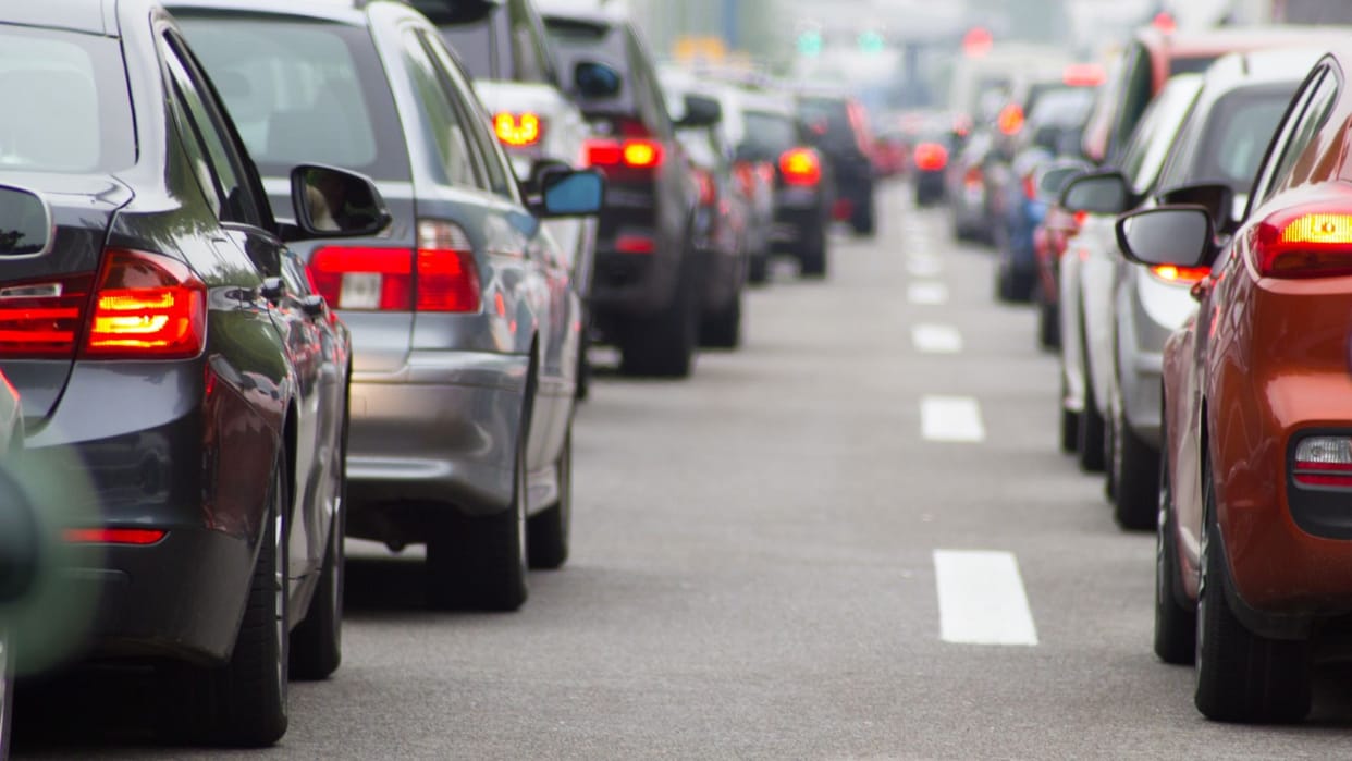 Registration of five lakh overdue vehicles in Delhi canceled