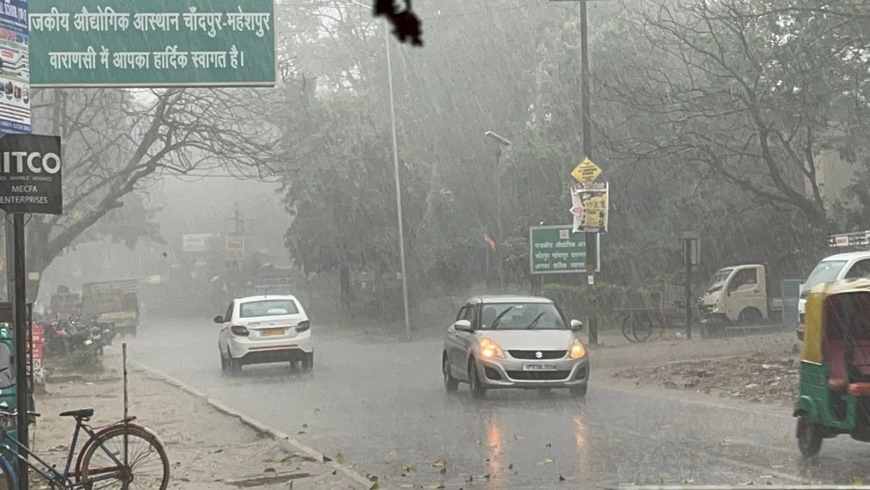 Varanasi Weather Update imd orange alert for rain in varanasi jaunpur other cities