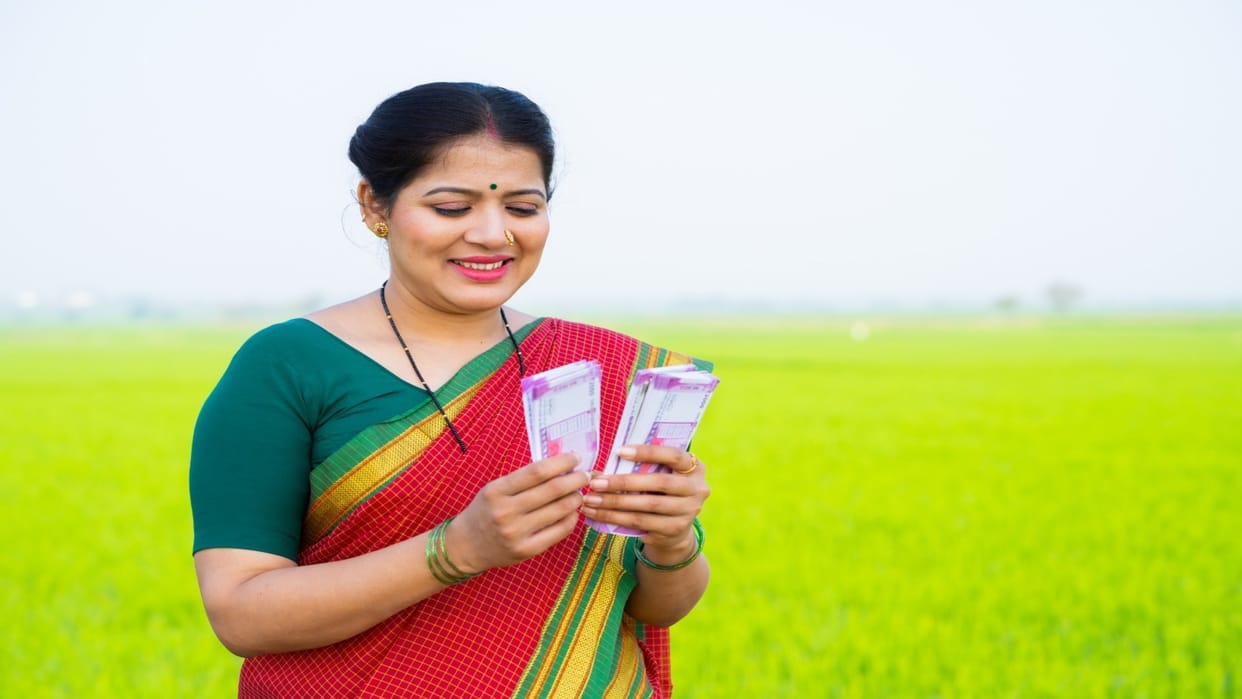 Gruha Lakshmi Yojana Registration Process, Eligibility And Benefits