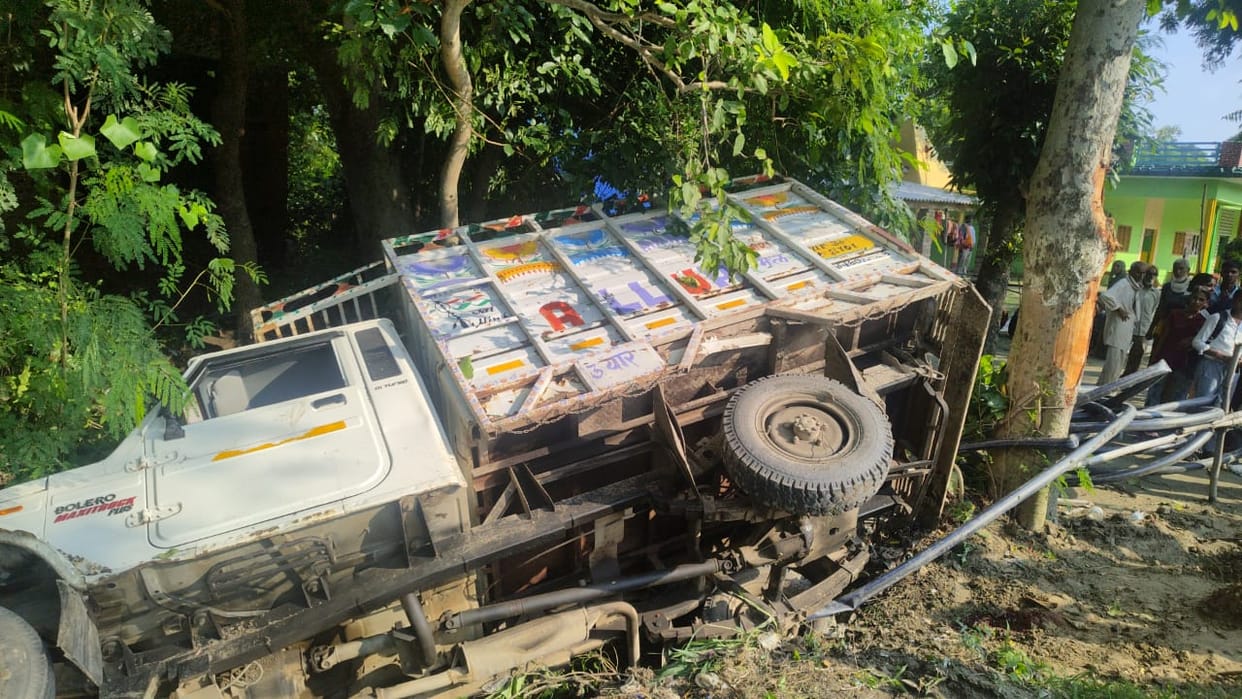 One labourer died in an accident in gauriganj thana in Amethi.