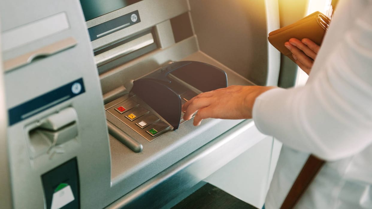 Four people, including the mastermind of debit card fraud, arrested in Noida