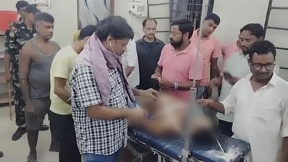 Bihar News: समस्तीपुर में कारोबारी की दुकान के बाहर गोली मारकर हत्या, बाइक सवार बदमाश फरार Bihar News: Businessman shot dead outside shop in Samastipur, bike-riding miscreants absconded