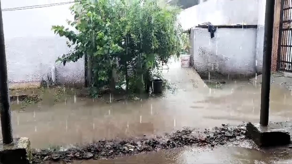 Weather changed at many places in Haryana, Rain in Mahendragarh posing threat to farmers