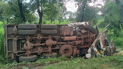 MP Road Accident Hiva vehicle overturned on auto in Jabalpur seven people died CM announced compensation