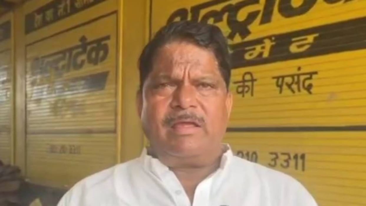 Ujjain Betting case in Badnagar former MLA Murali Morwal said Administration has no control illegal business