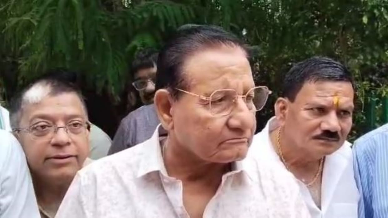 Alwar News: Shanti Dhariwal arrived to pay tribute to Zubair Khan, know why he got angry with BJP