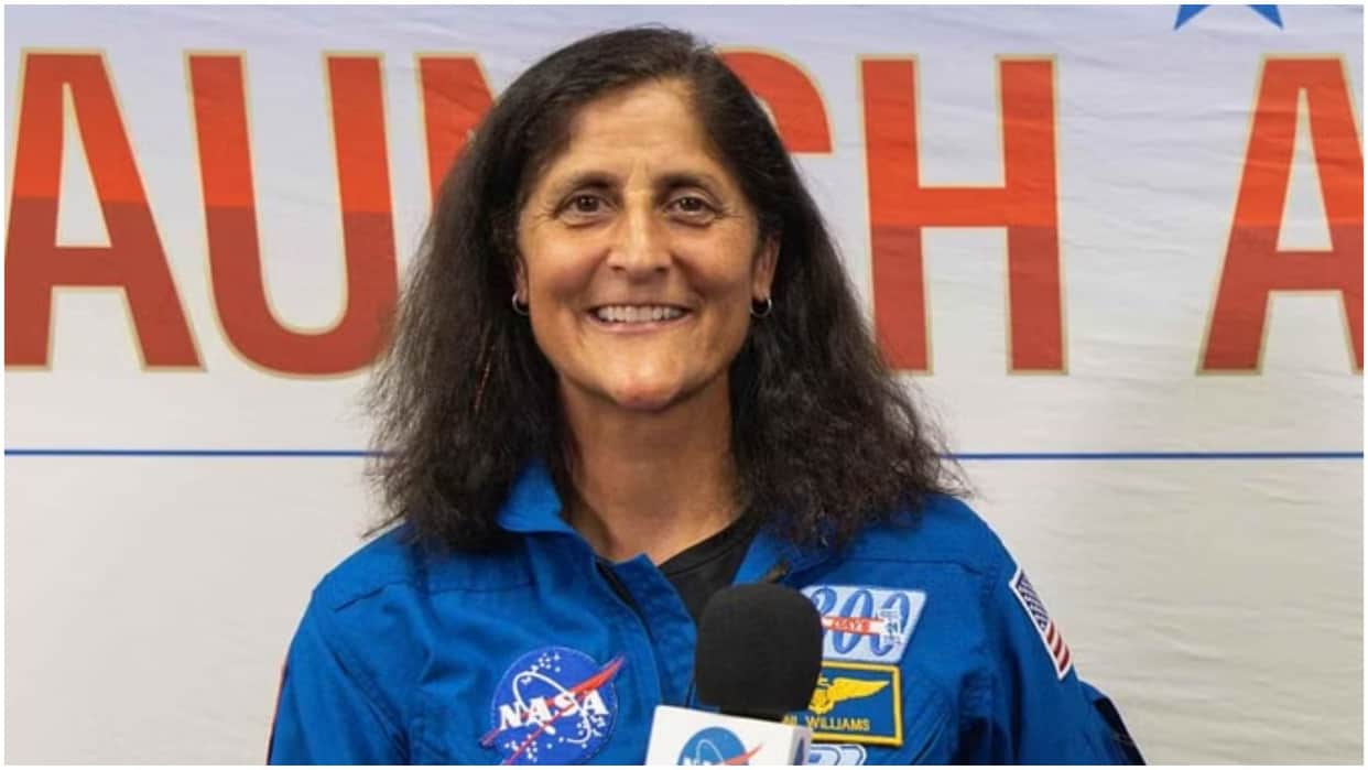 sunita williams nasa salary and the benefits of being an astronaut